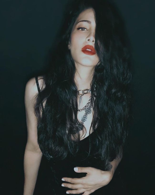 Shruti Haasan Instagram Poses
